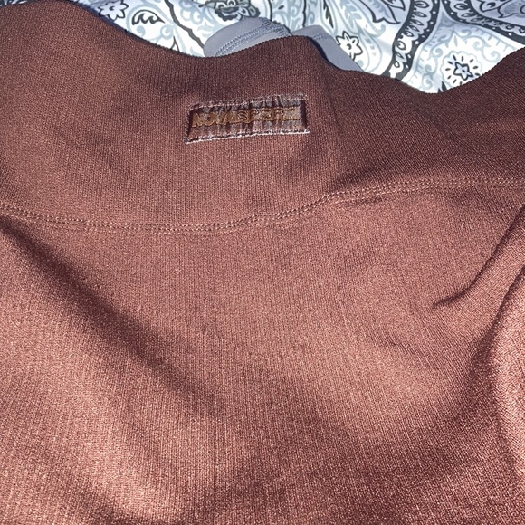 Fashion Nova sport leggings - Picture 7 of 8